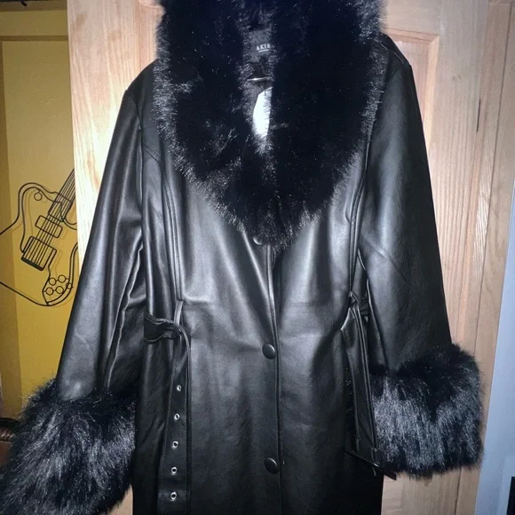 AKIRA Black Faux Leather Coat with Fur Trim NWT size 2x  *SOLDOUT* - Picture 15 of 15
